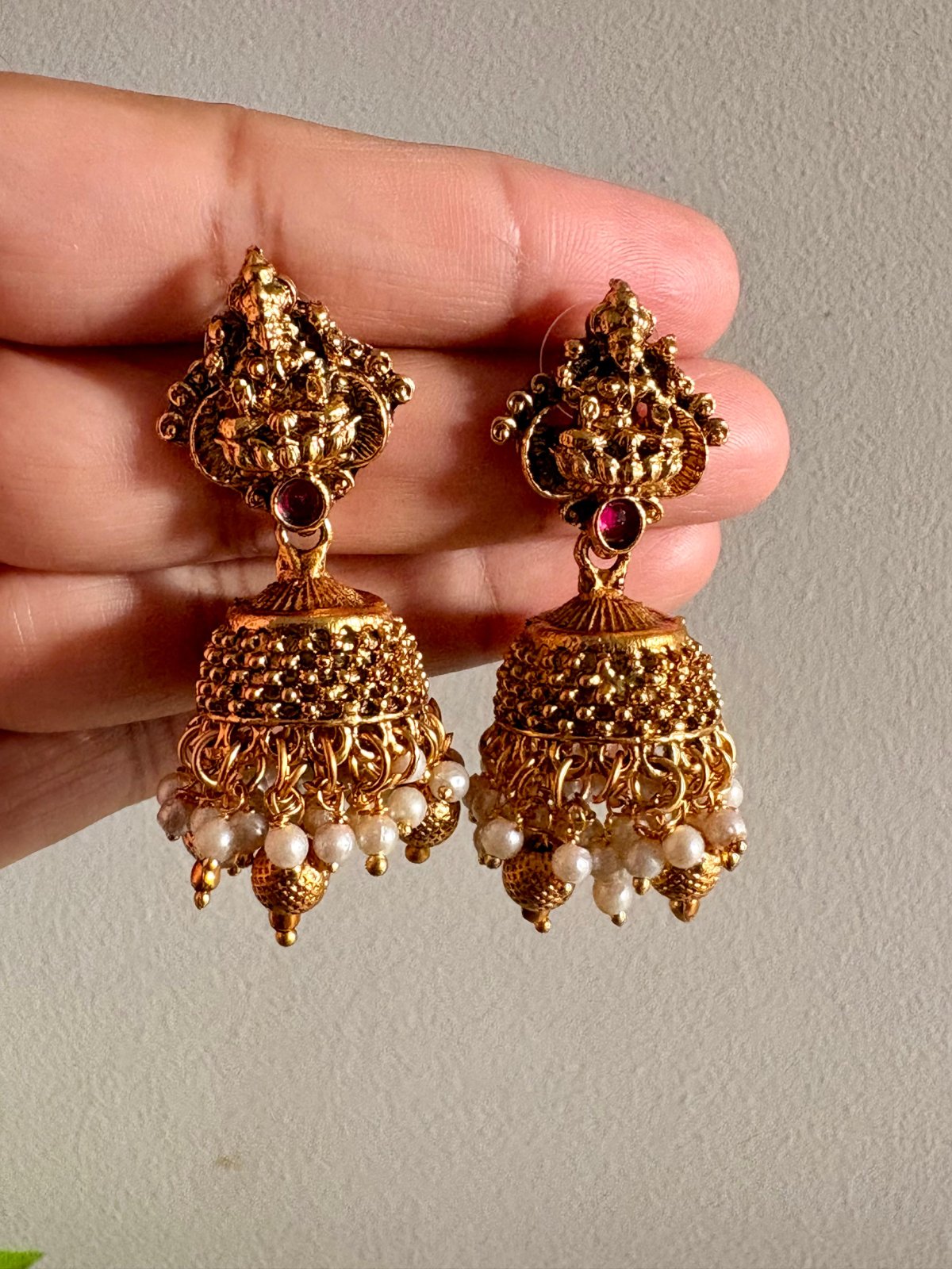 Lkshmi Choker With Pearl And Golden Drops — view 3