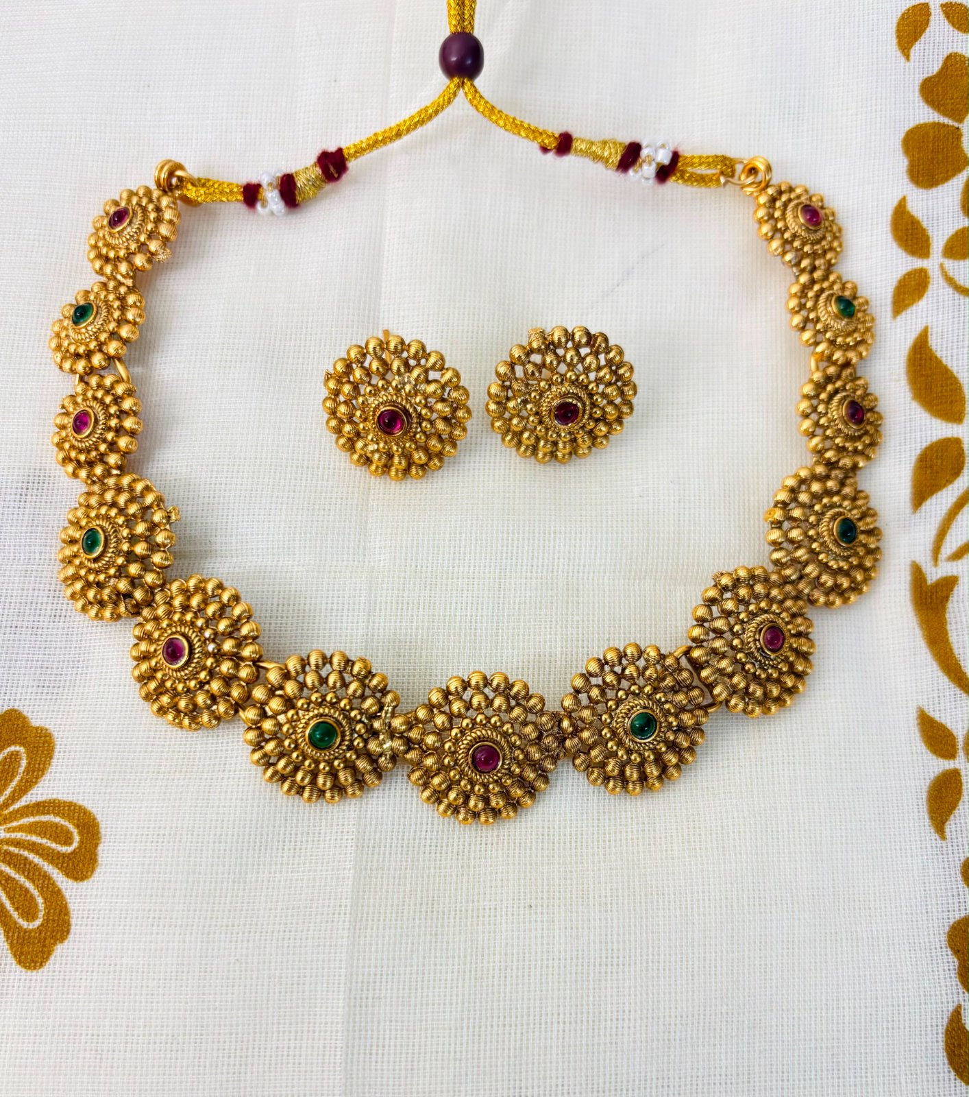 Bloom necklace