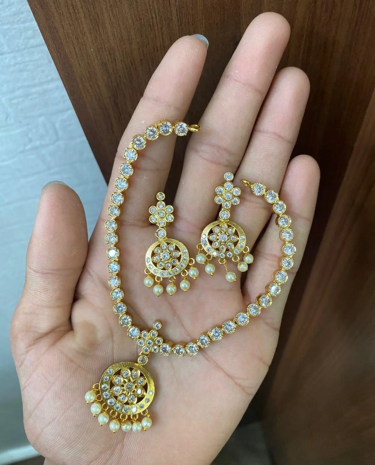 White Attigai — view 2