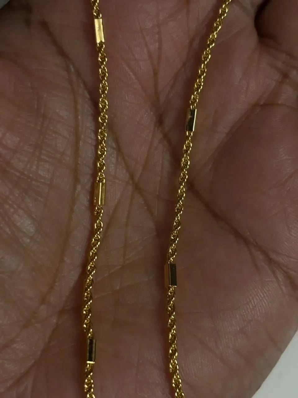 Twisted Block Long Chain (8 Pidi) — view 2