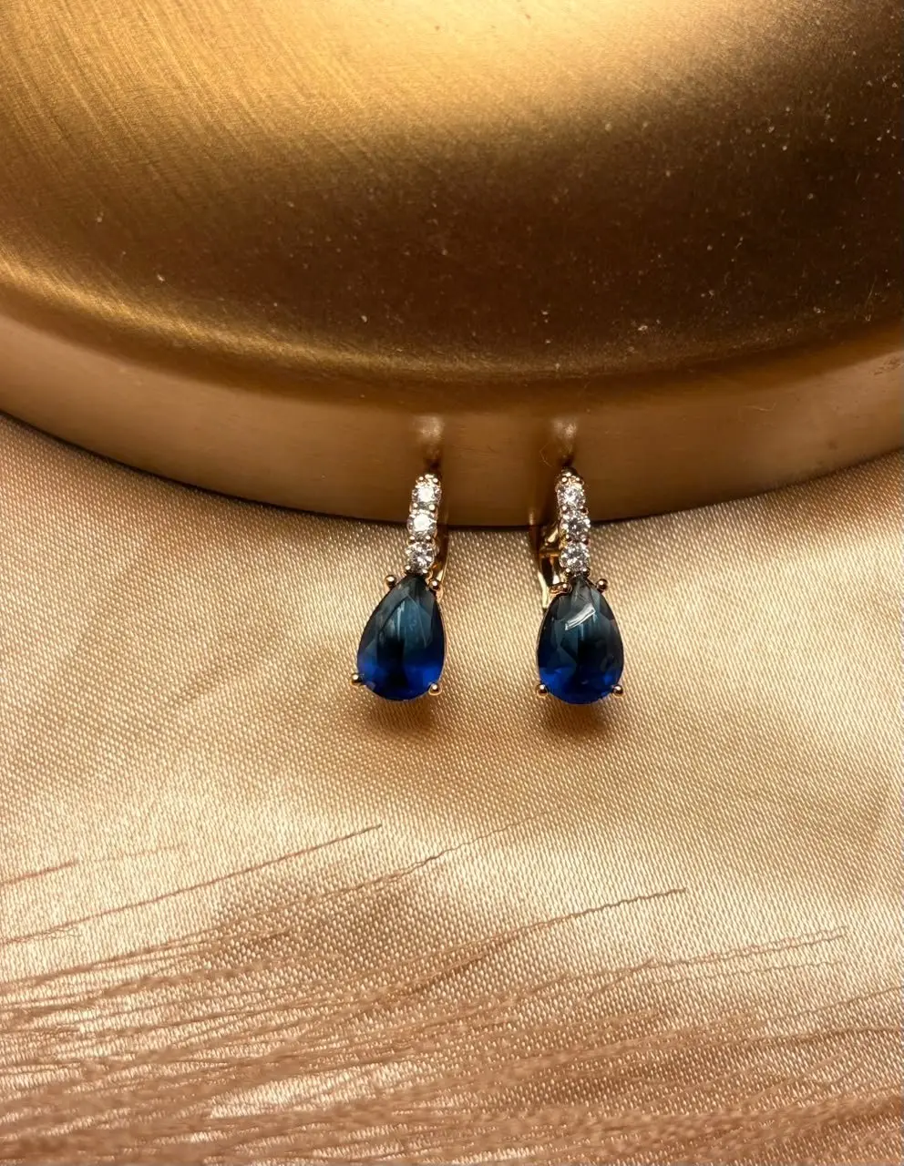 Antitarnish Blue Velvet Hoops — view 2