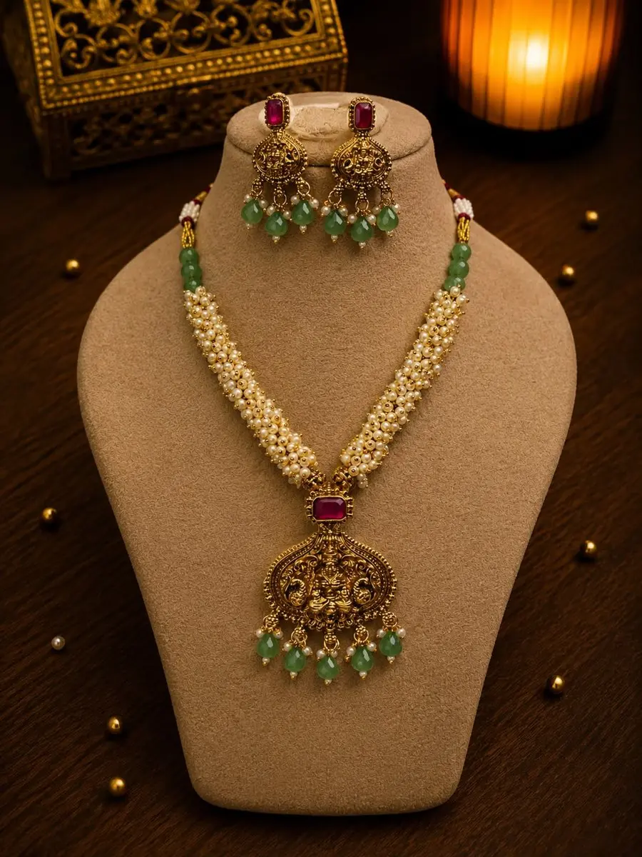 Pearl Necklace With Lakshmi Pendant Green — view 1