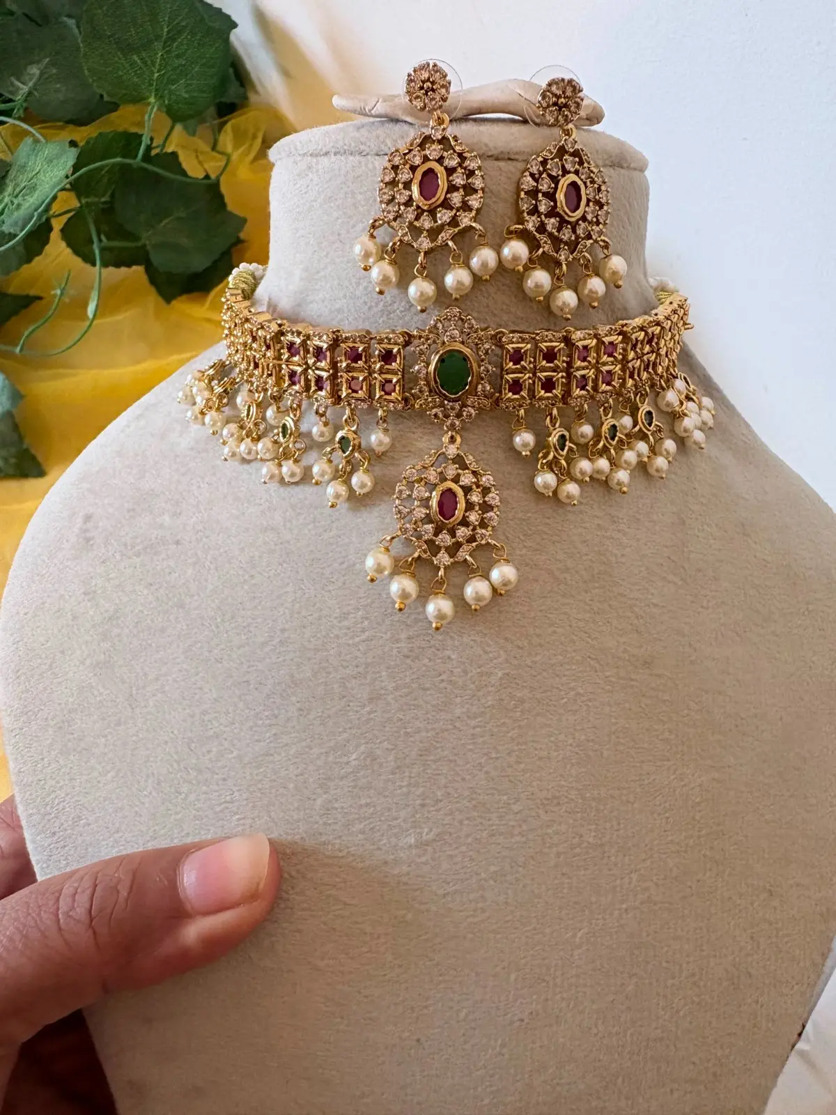 Kemp bridal guttapusalu choker — view 2