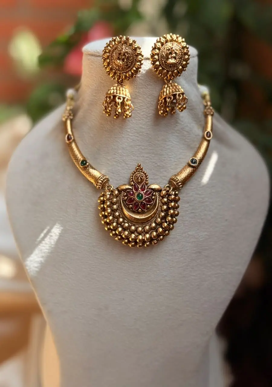 Antique Hasli Set With Jhumka