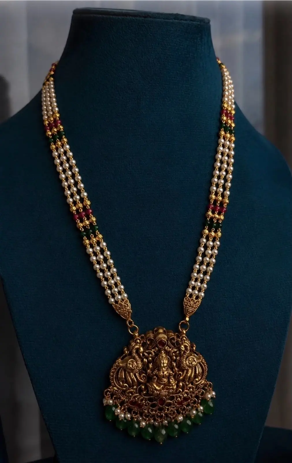 Long pearl goddess haram — view 2
