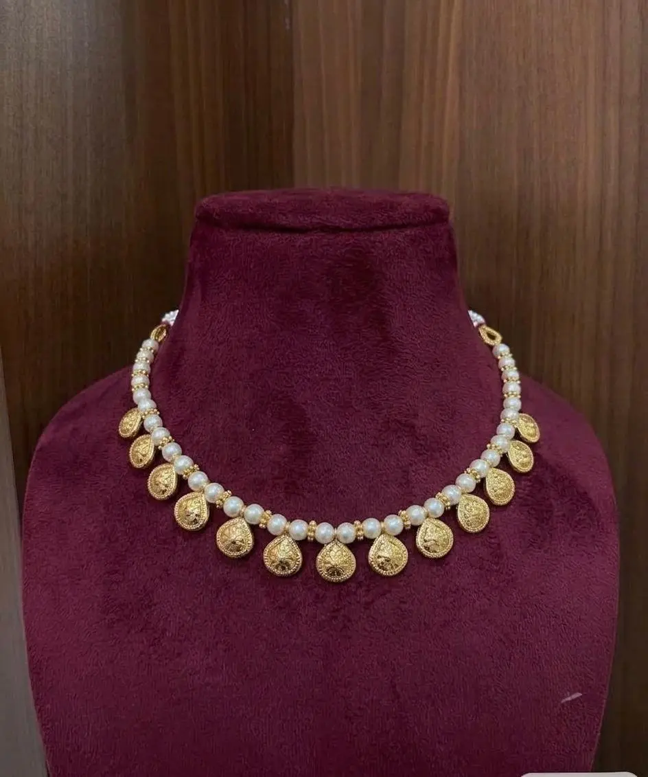 Pearl Necklace With Non-idol Coin Drops — view 1