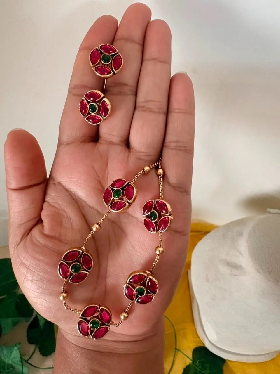 Single Layer Flower Choker — view 1