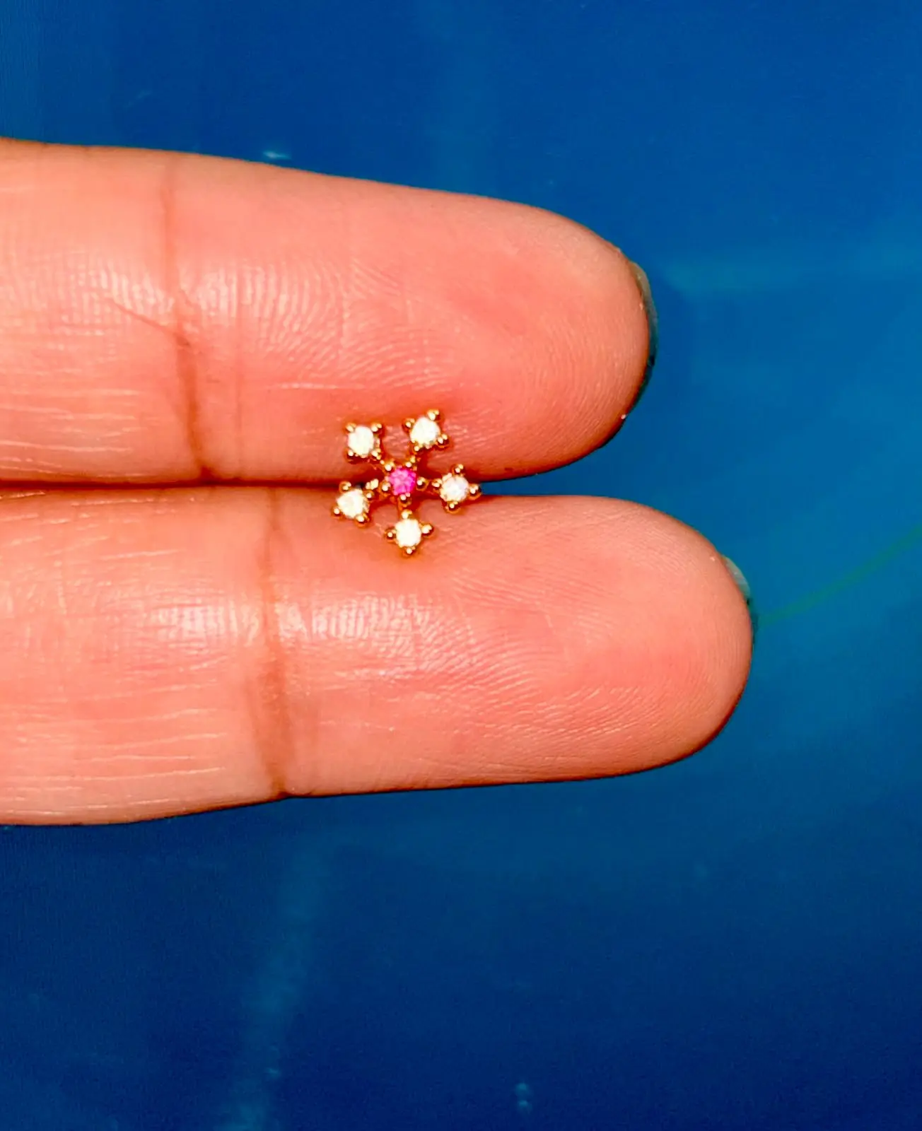 Flower Nosepin-01 — view 1