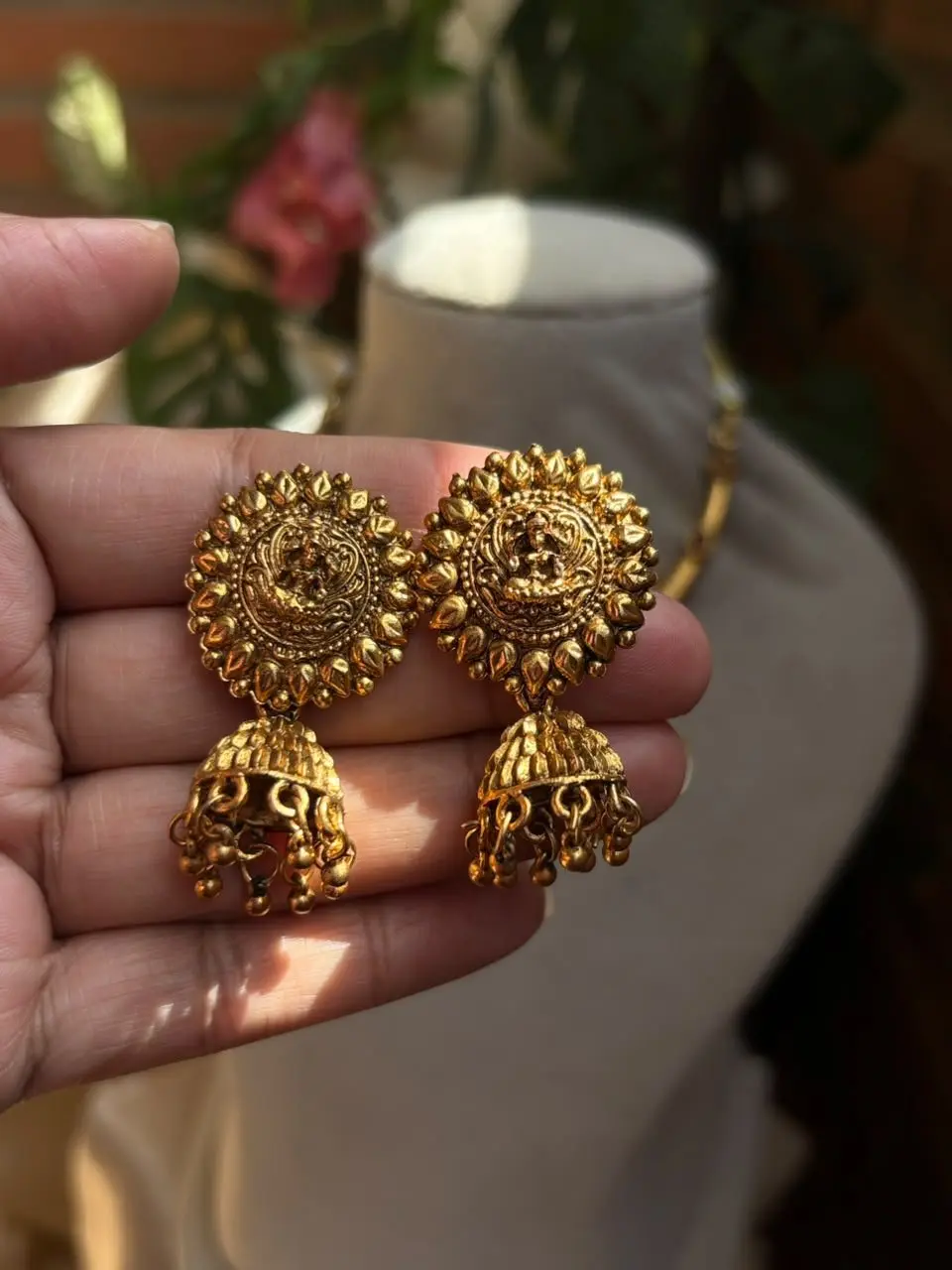Antique Hasli Set With Jhumka — view 3