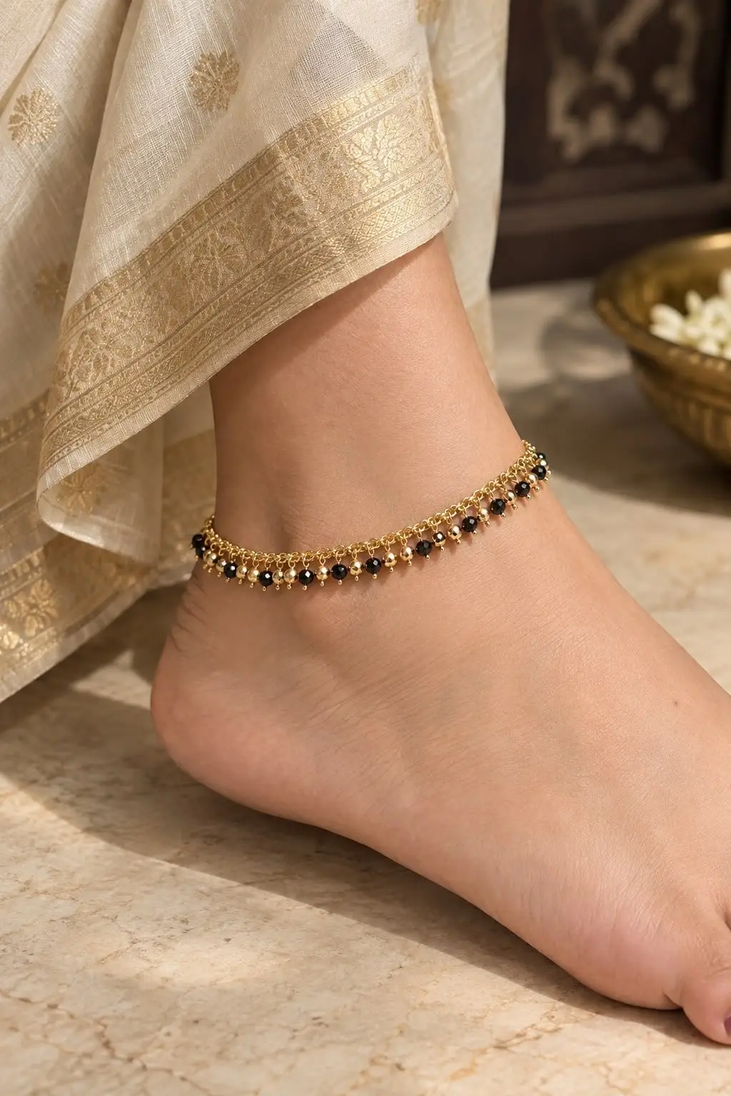Black & Gold hanging Anklets(10.5 inches)