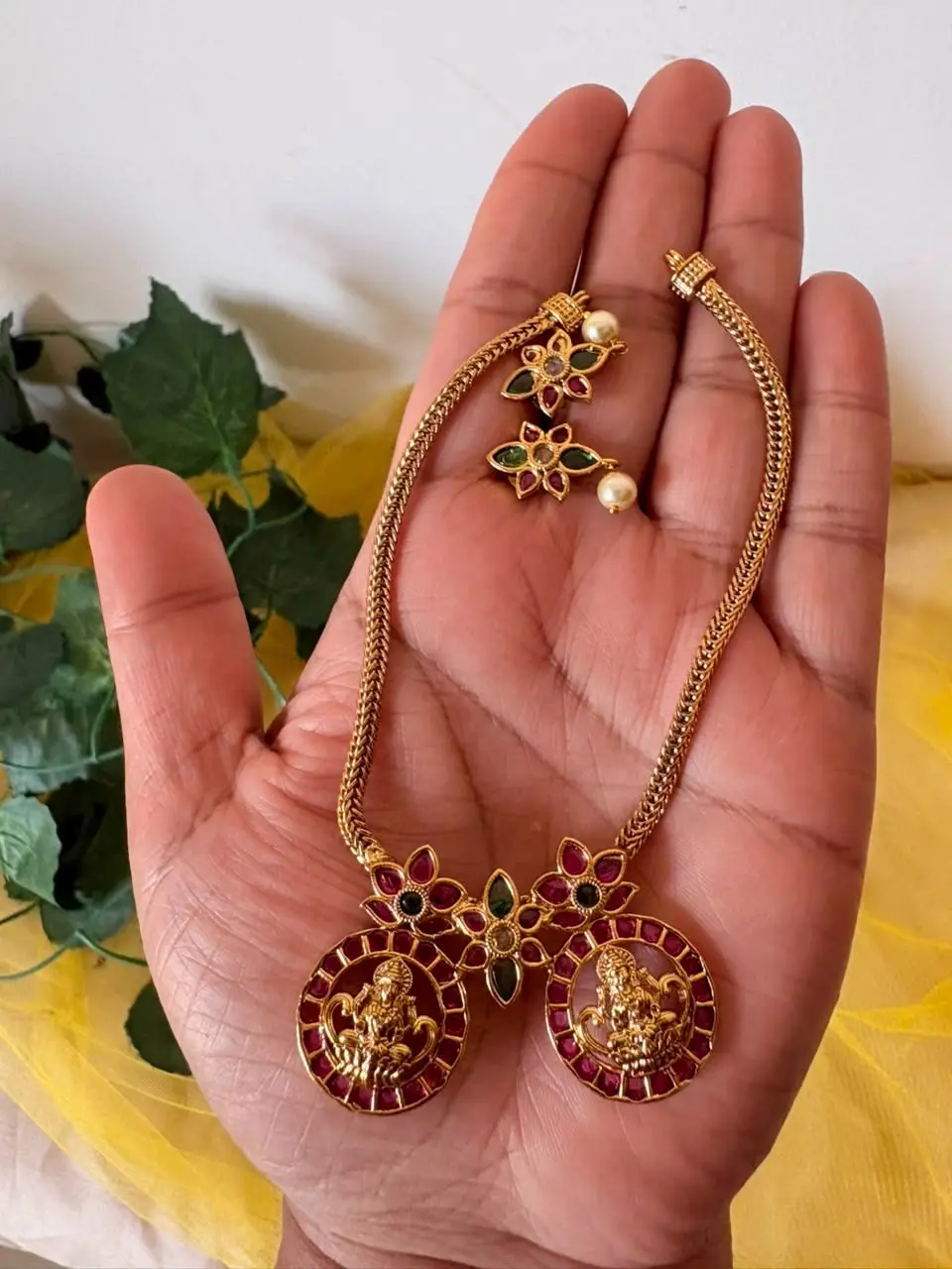 Lakshmi kundan jadau necklace — view 2