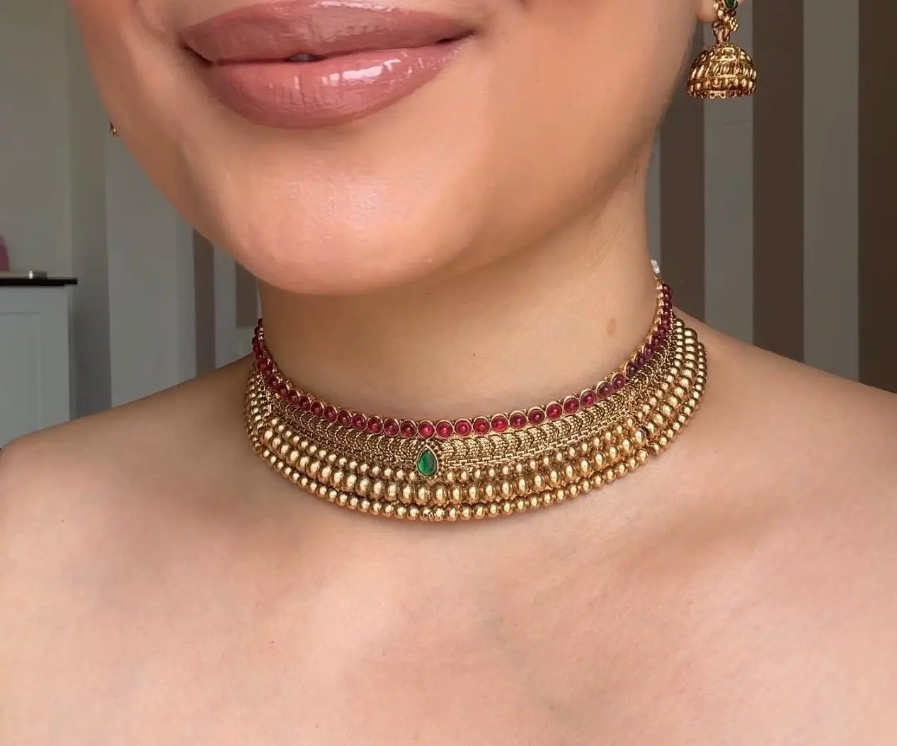 Royal Choker